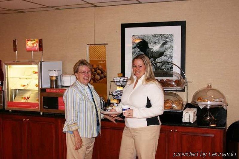Motel 6 Fayetteville - I-95 Restaurant foto